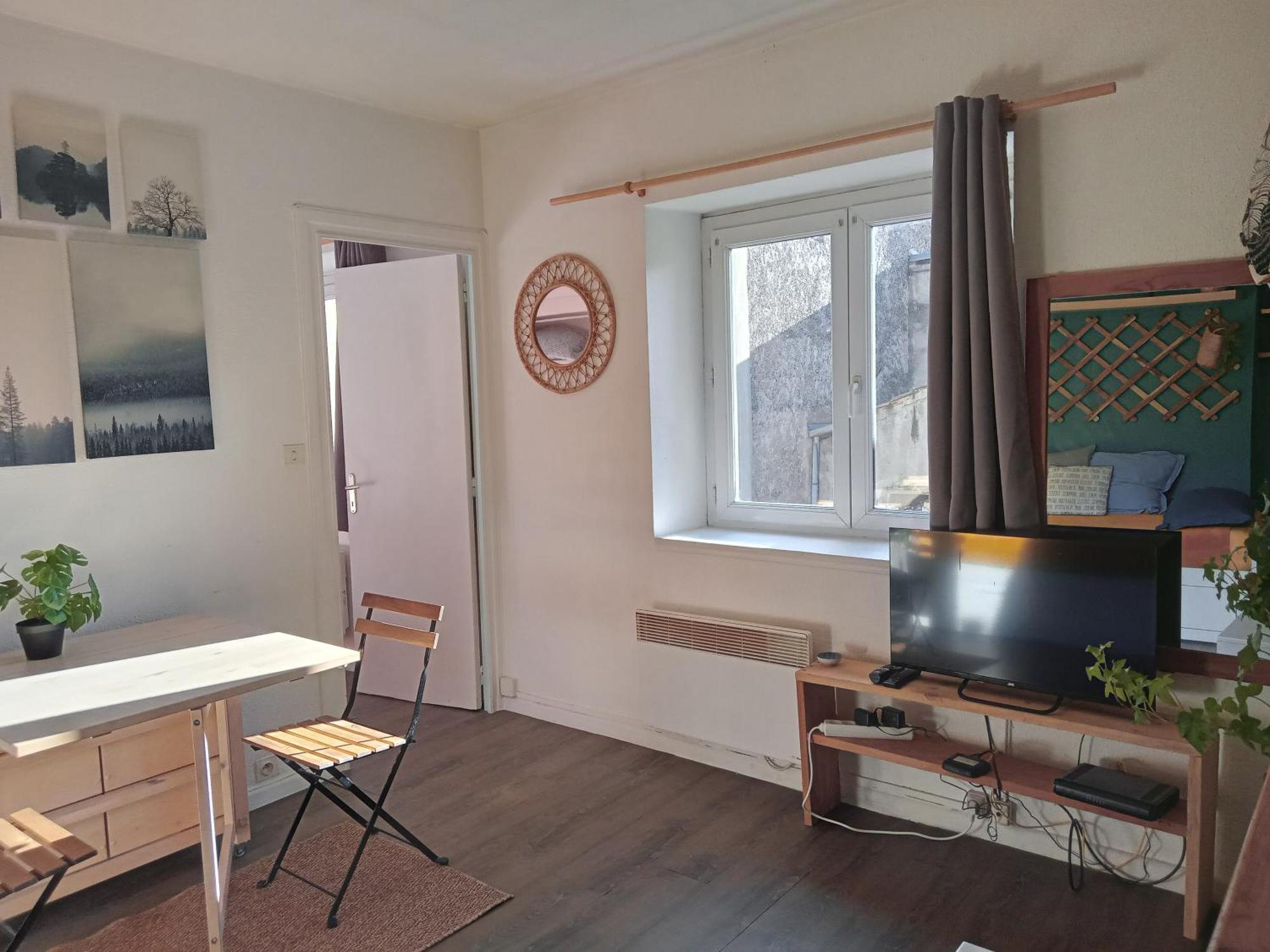 Calme, Hyper Centre. Appartement